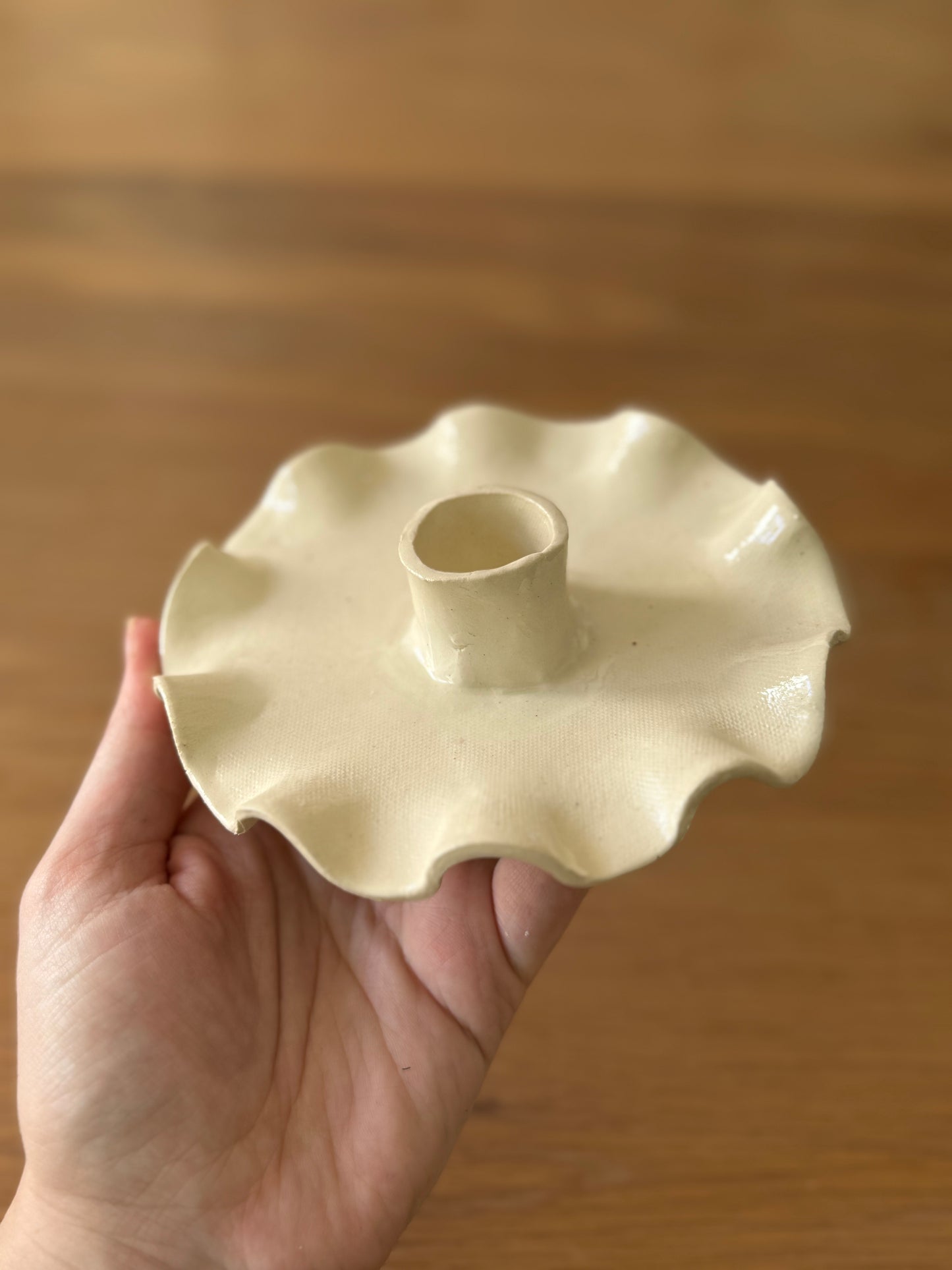 Scalloped Taper Candle Stand